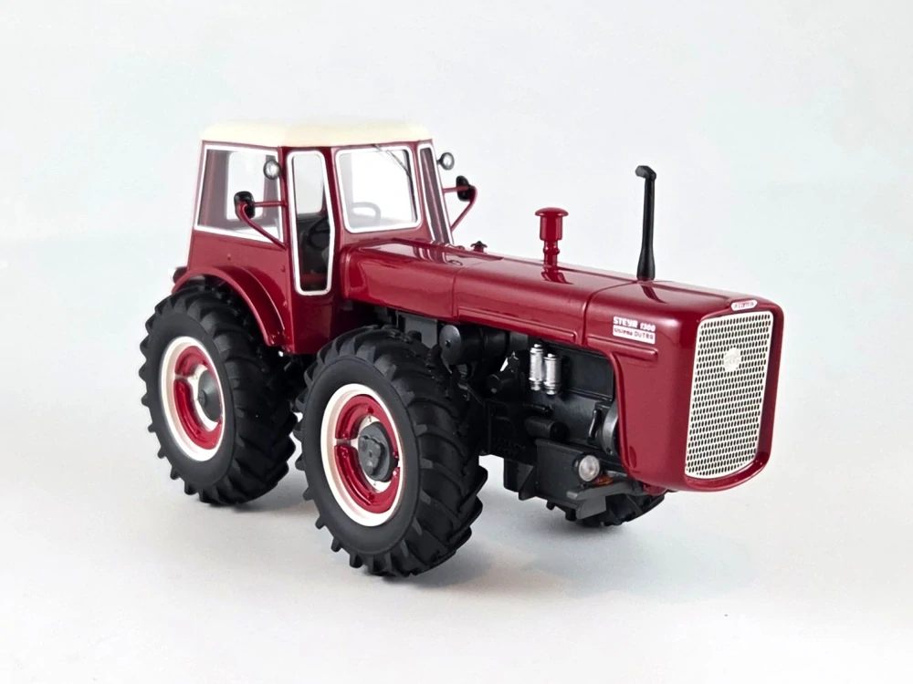 Steyr 1300 System Dutra 1:43 Schuco