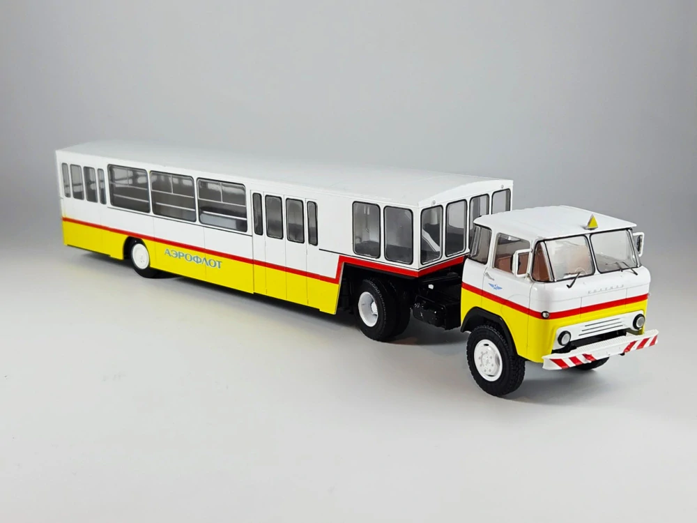 Letištní autobus KAZ-608 Aeroflot 1:43 SSM