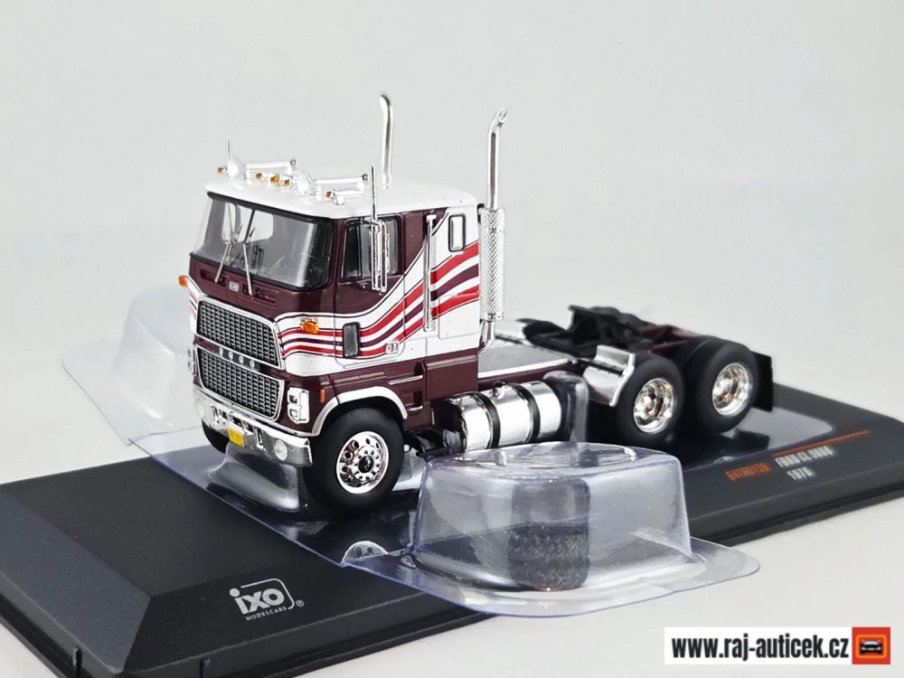 Ford CL 9000 1976 1:64 IXO