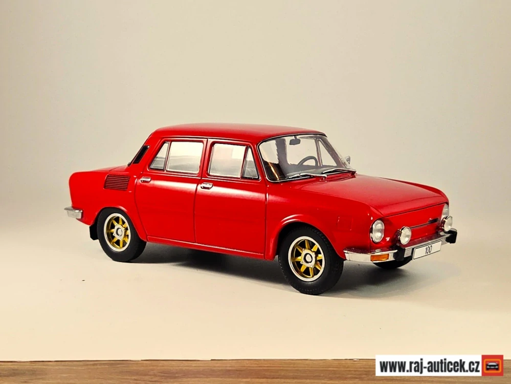 Škoda 100 L Sport 1:18 MCG