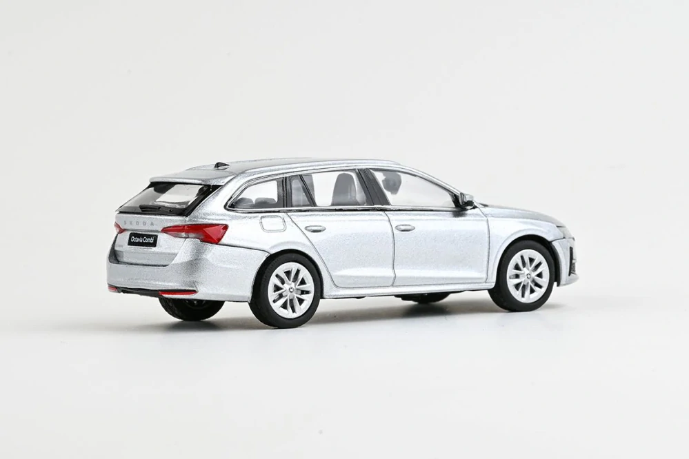 Škoda Octavia IV FL Combi (2024) 1:43 Abrex