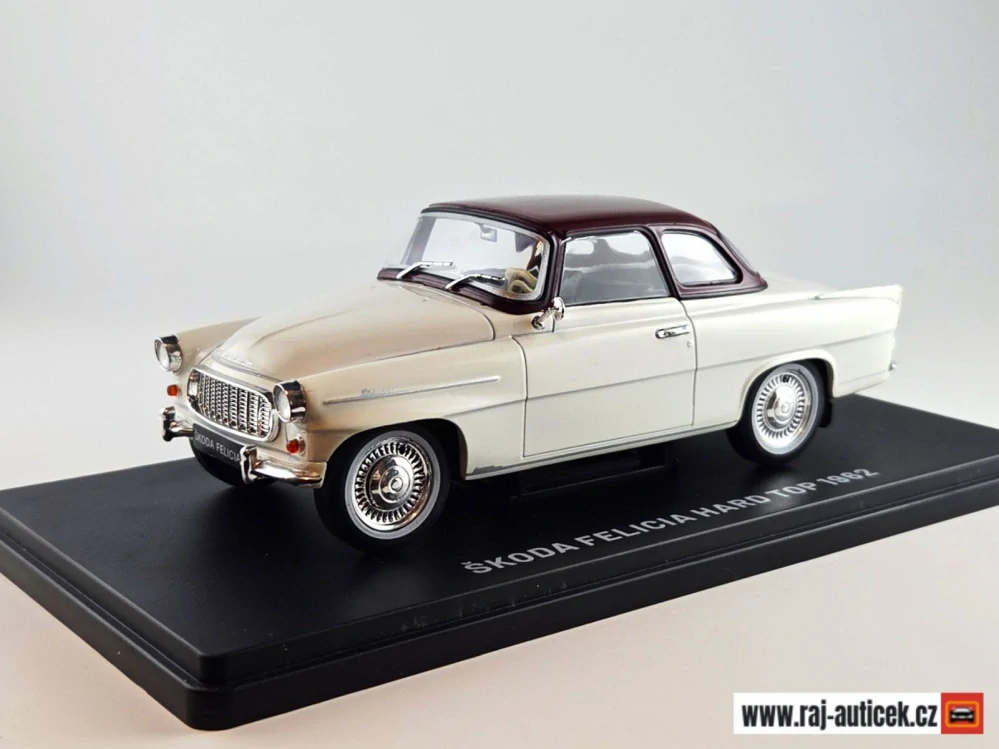 Škoda Felicia Hardtop 1:24 časopis Nadčasové Ikony no.5 s modelem