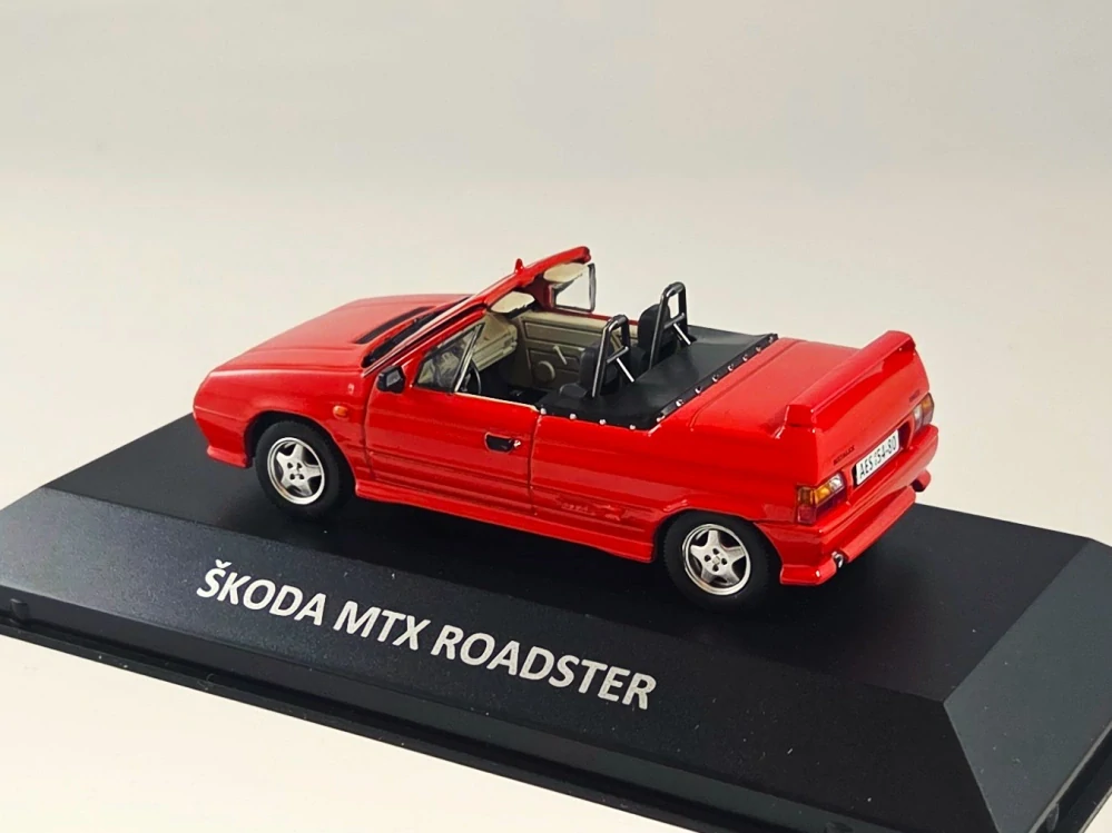 Škoda MTX Roadster 1:43 DeAgostini časopis s modelem