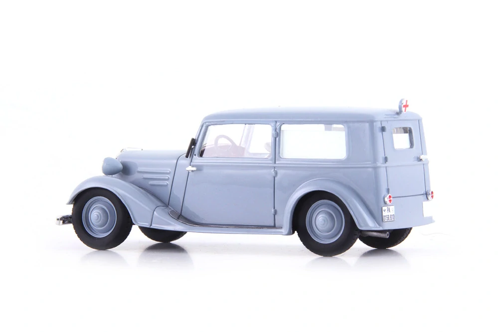 Tatra 57B sanitka Sodomka 1:43 AutoCult