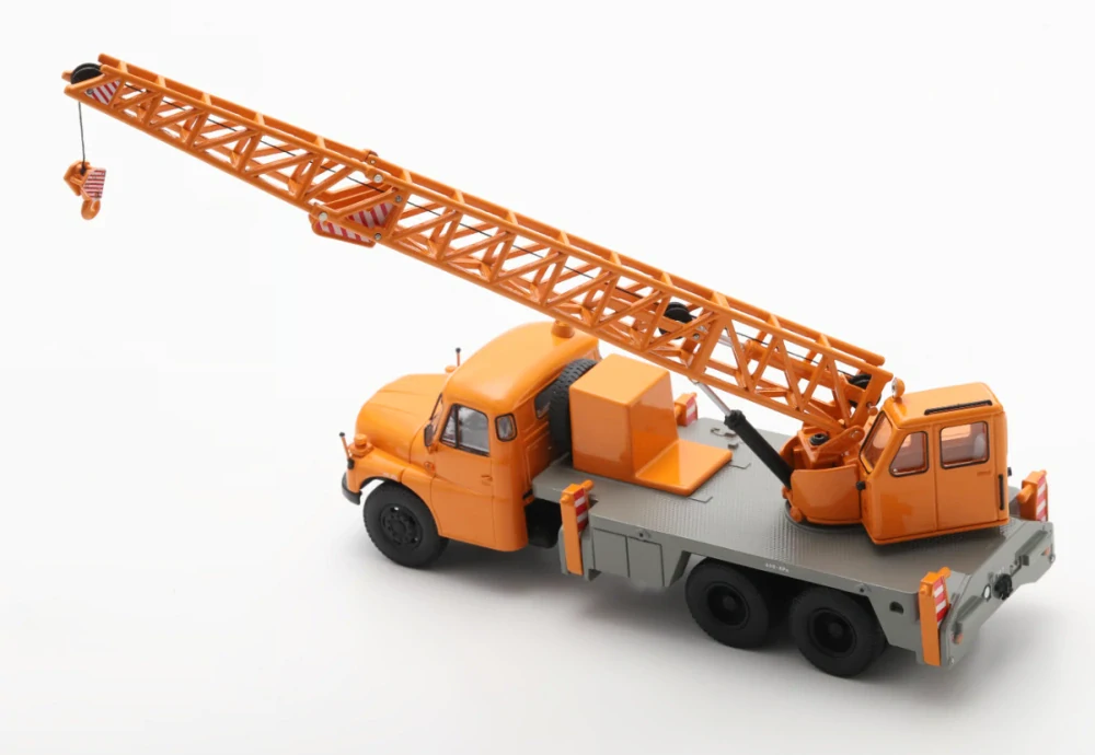 Tatra T148 jeřáb oranžový 1:43 Schuco