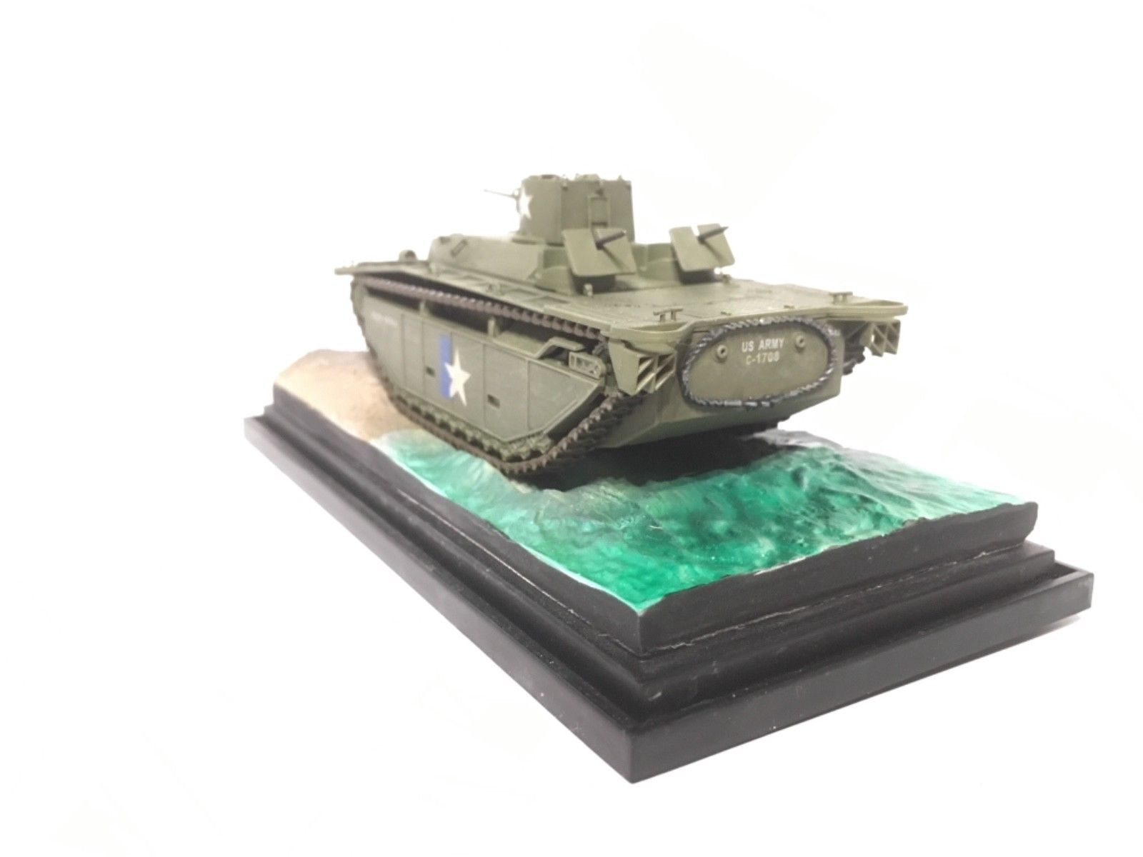 LVT(A)-1 1:43 Hobby Master