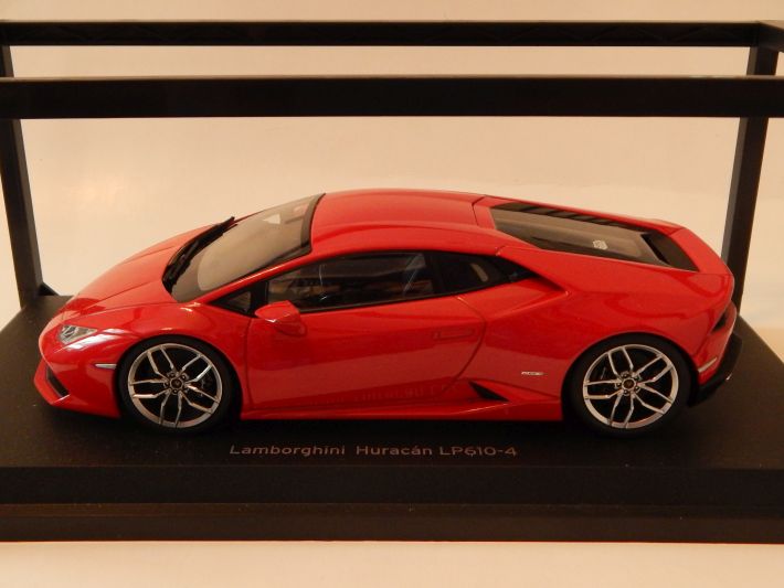 Lamborghini Huracan 1:18 Kyosho
