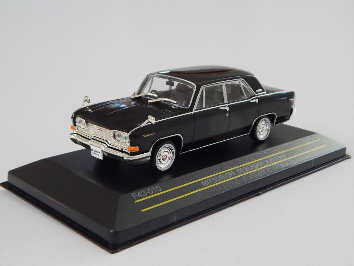 Mitsubishi Debonair A30 1:43