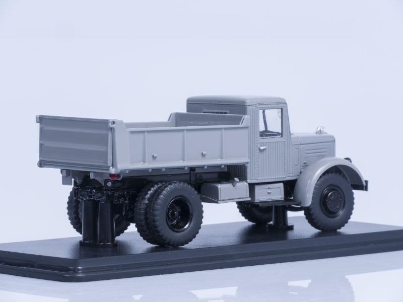 MAZ 205 1:43