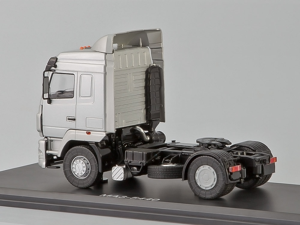 MAZ 5440 1:43