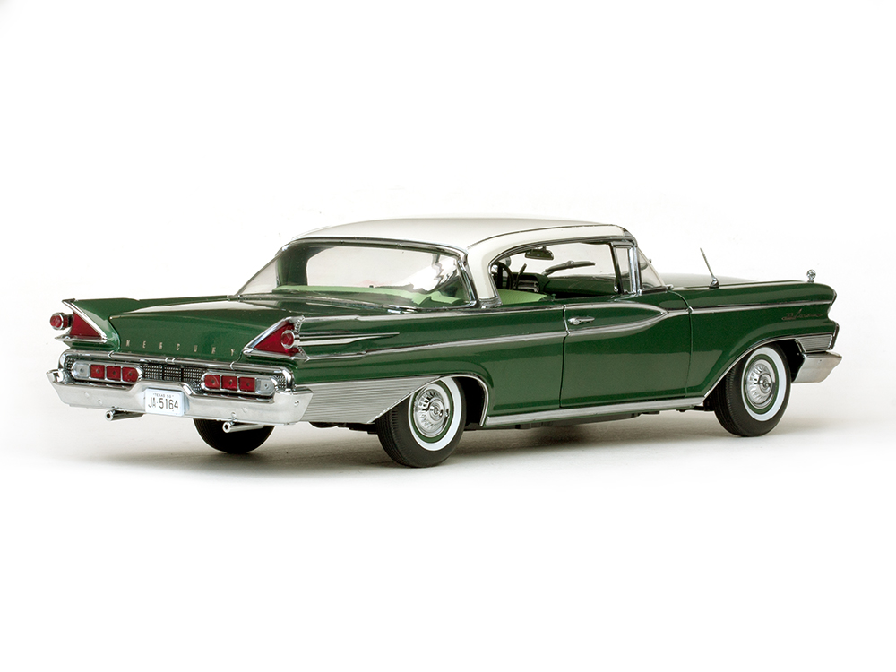 Mercury Parklane Hardtop 1:18 Sun Star