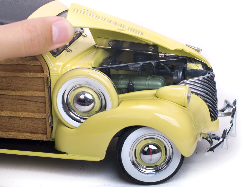 Chevrolet Woody Station Wagon 1:18 Sun Star