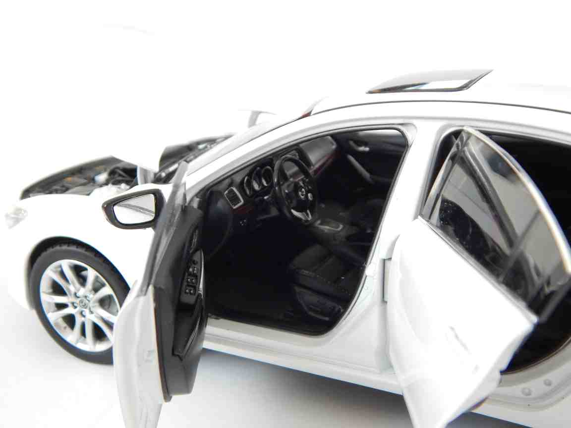 Mazda 6 2013 1:18 Dorlop