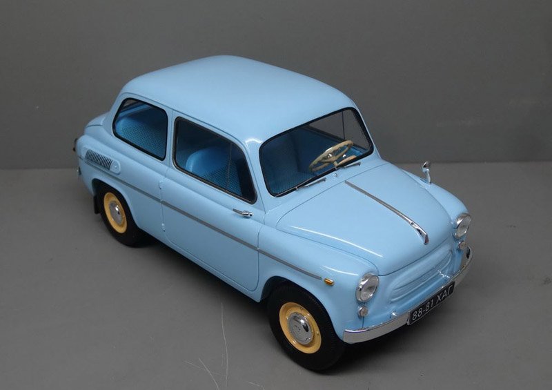 Záporožec ZAZ 965A Jalta 1:18 Premium Scale Models