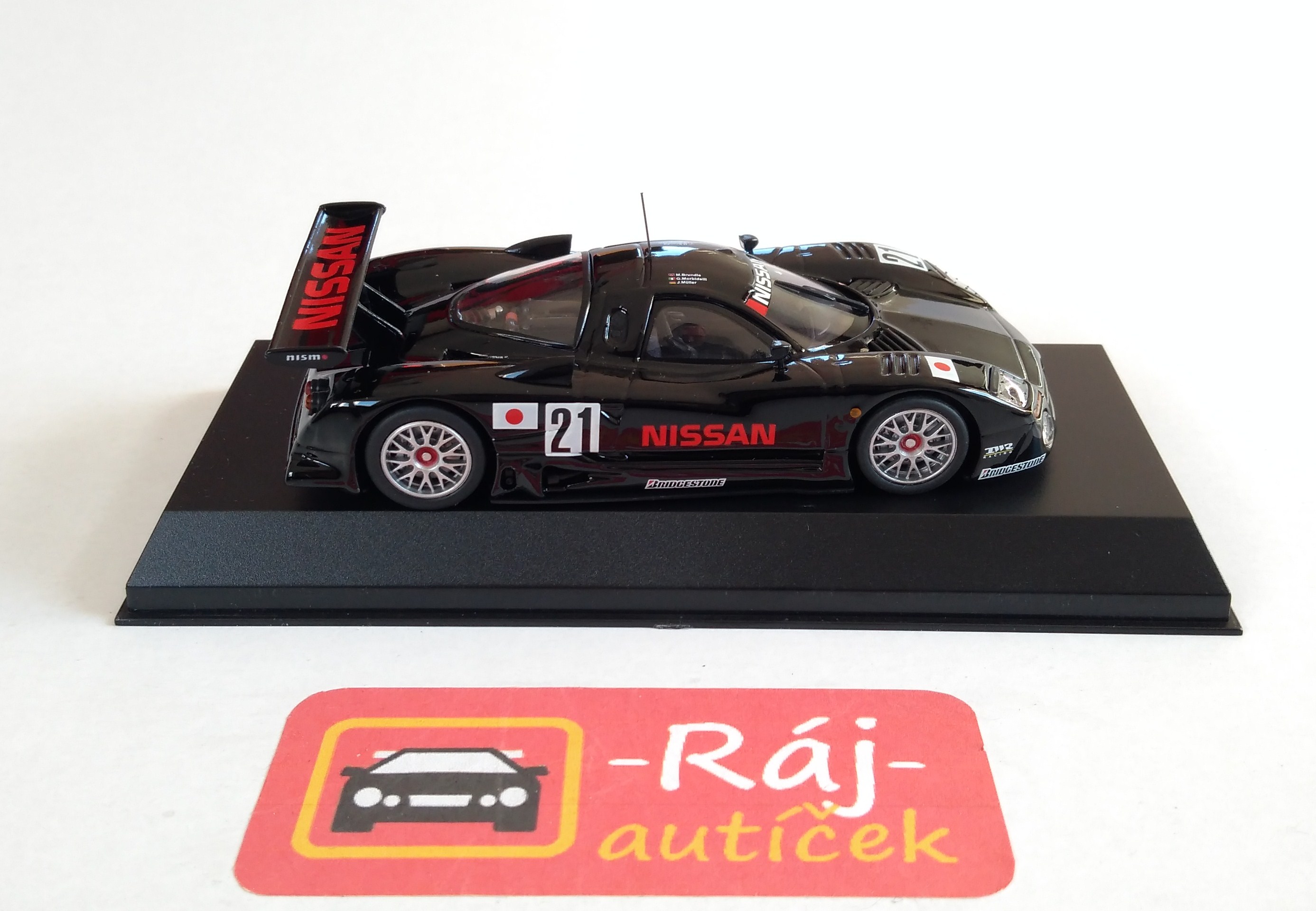 Nissan R390GT Le Mans 1:43 Kyosho