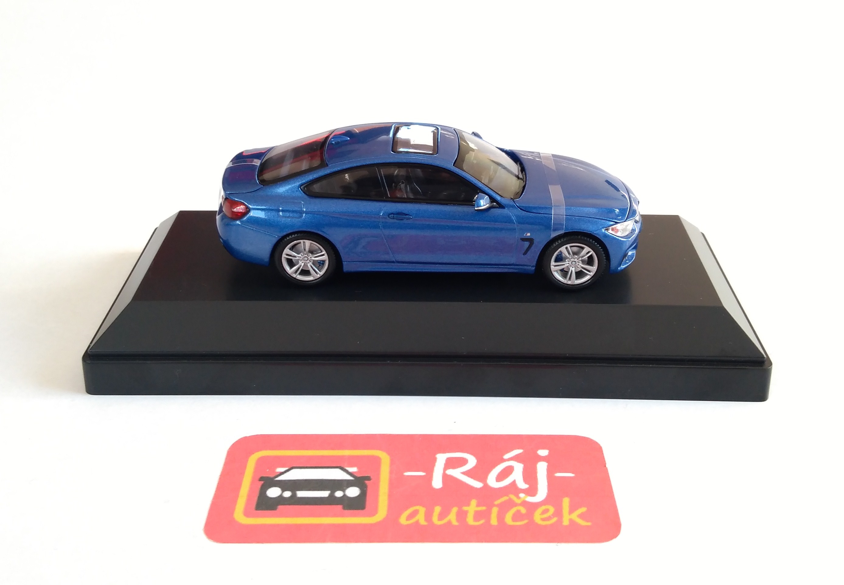 BMW 4 Coupe 1:43 iscale