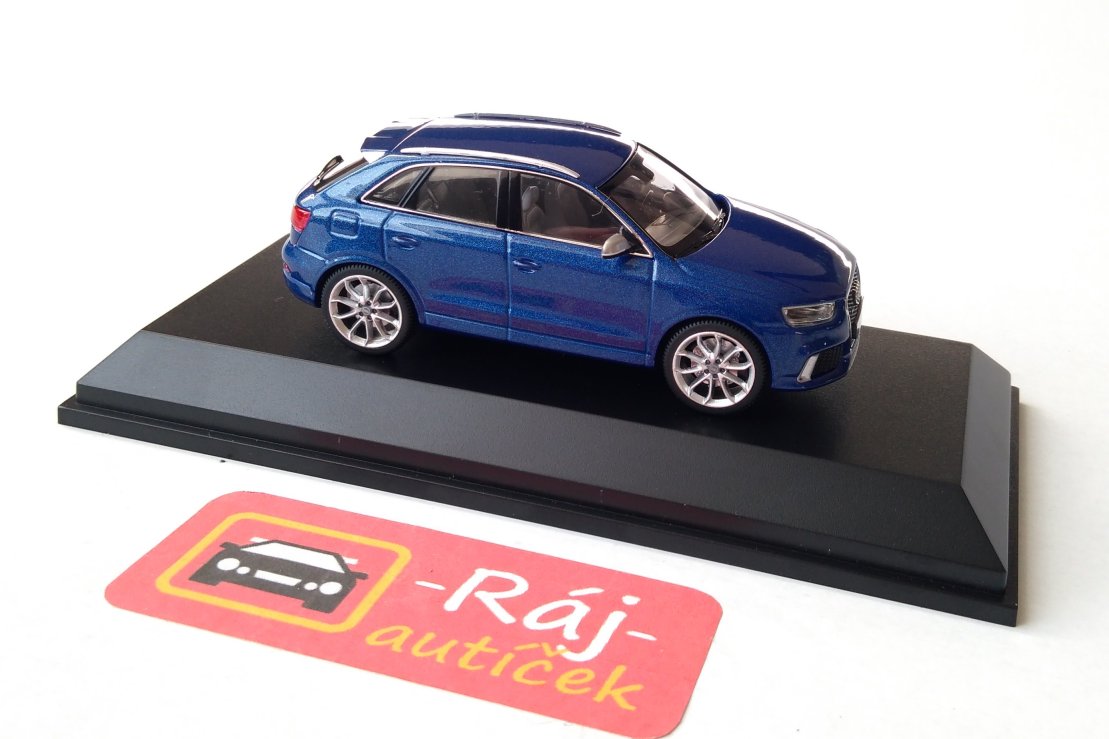 Audi Q3 RS 1:43 Schuco