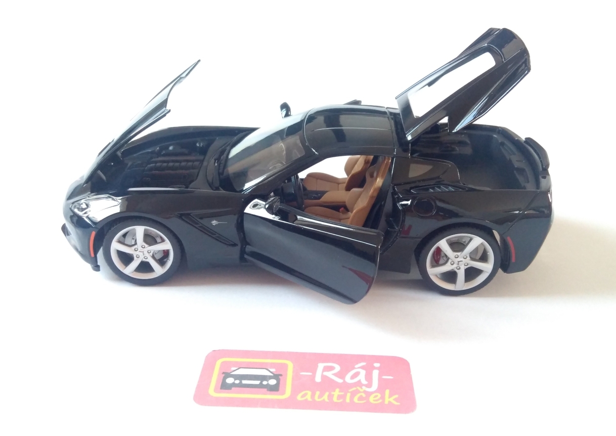 Chevrolet Corvette Stingray (C7) 1:18 Maisto
