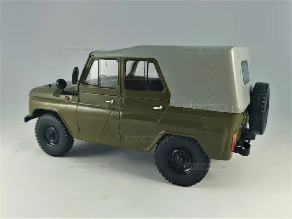 UAZ 469 1:18 Premium ClassiXXs