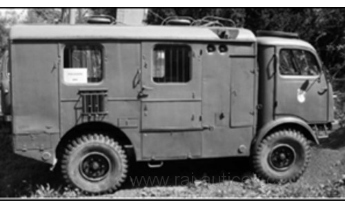 Tatra 805 radiostanice RS-41 1:43 Premium ClassiXXs