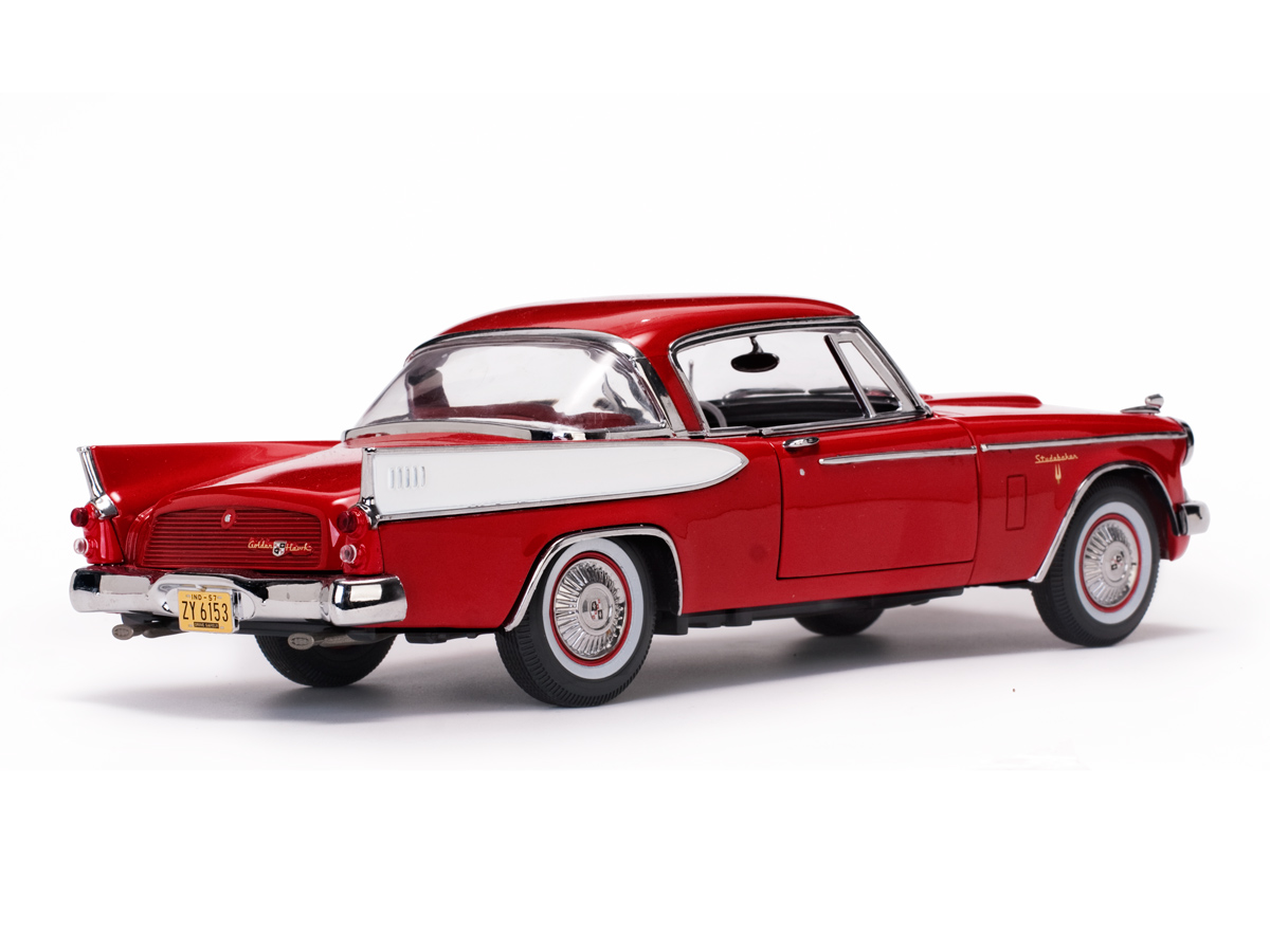 Studebaker Gold Hawk 1:18 Sun Star