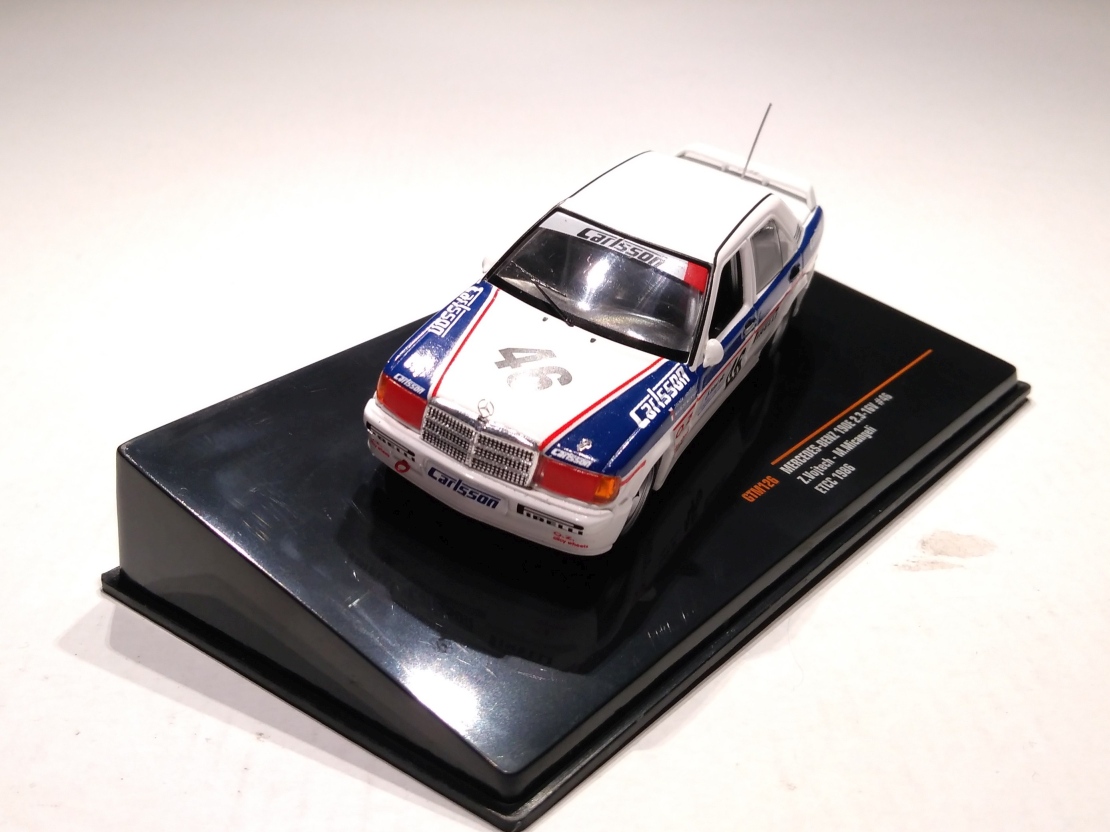 Mercedes 190E 2.3-16V, No.46 Vojtěch 1986 1:43 IXO
