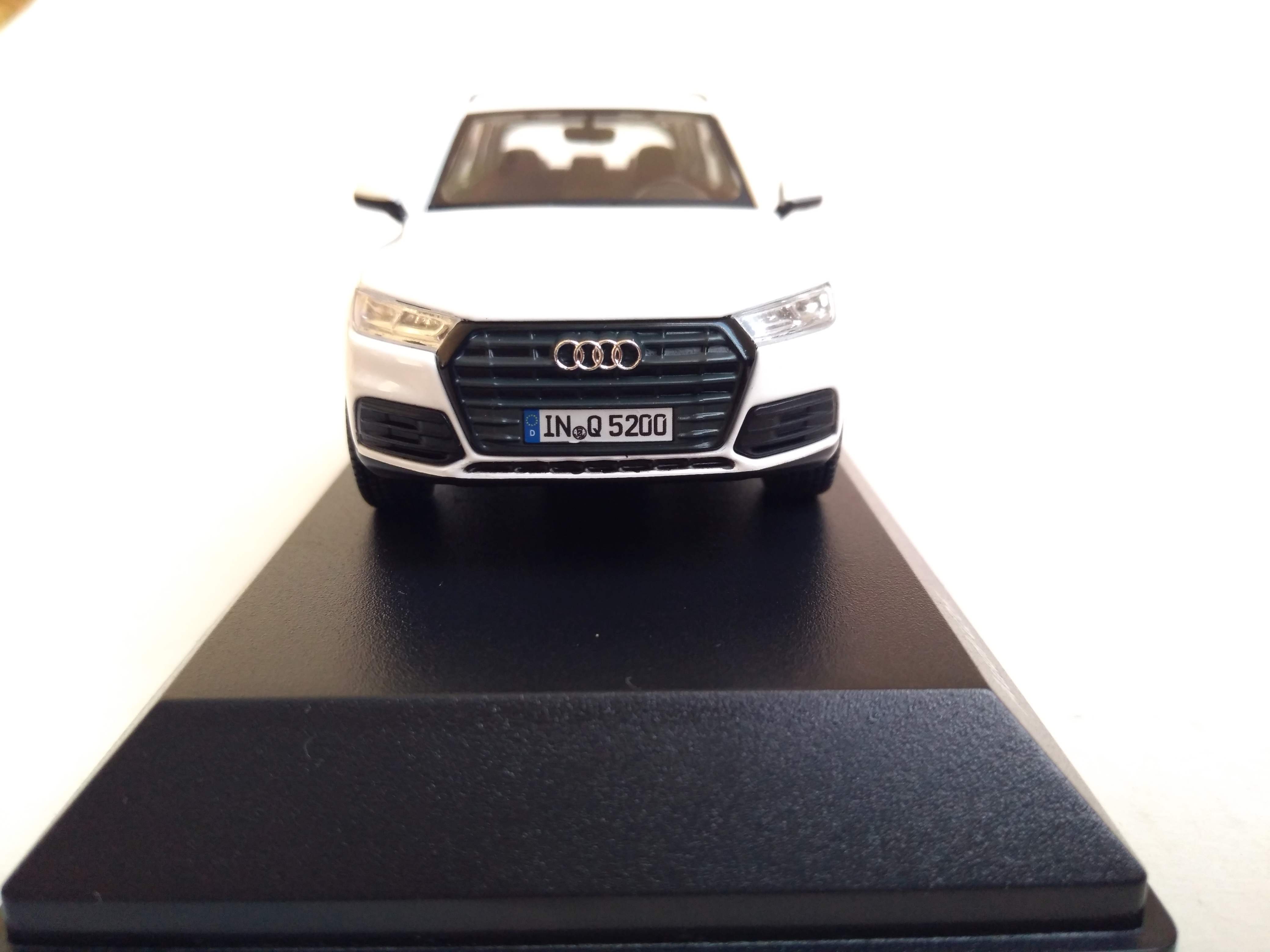 Audi Q5 1:43 iscale
