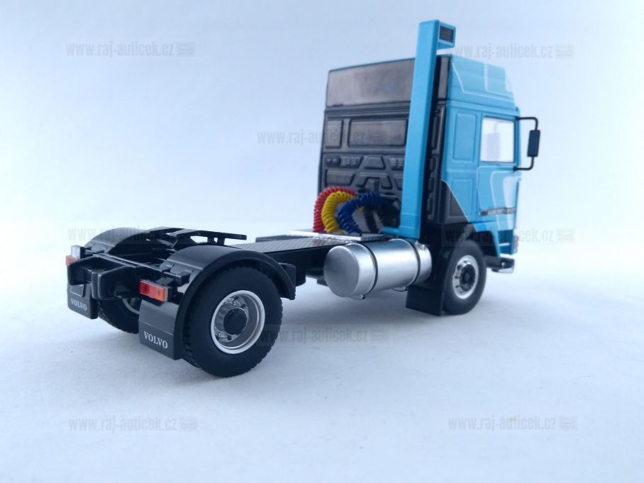 Volvo F12 1:43 IXO