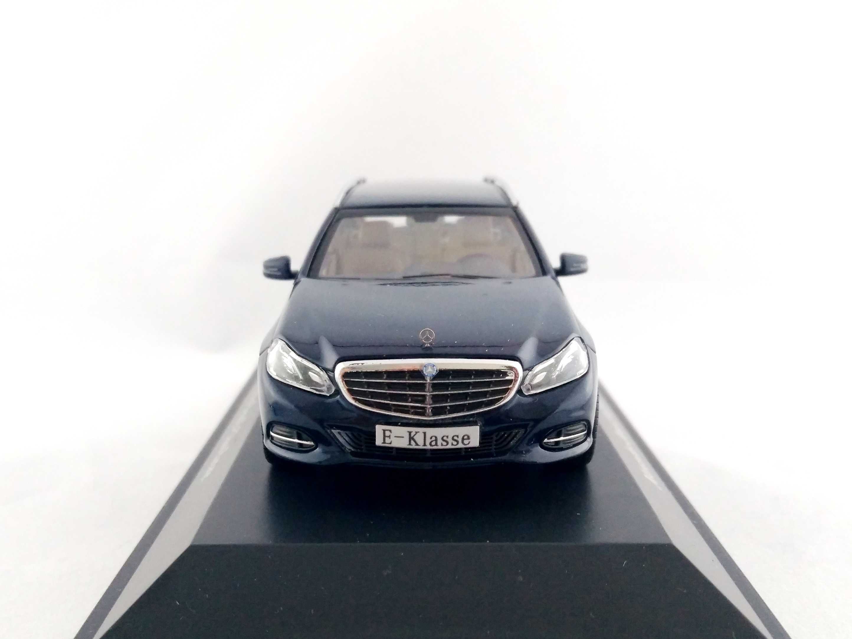 Mercedes třídy E Station Wagon (S212) 1:43 Kyosho