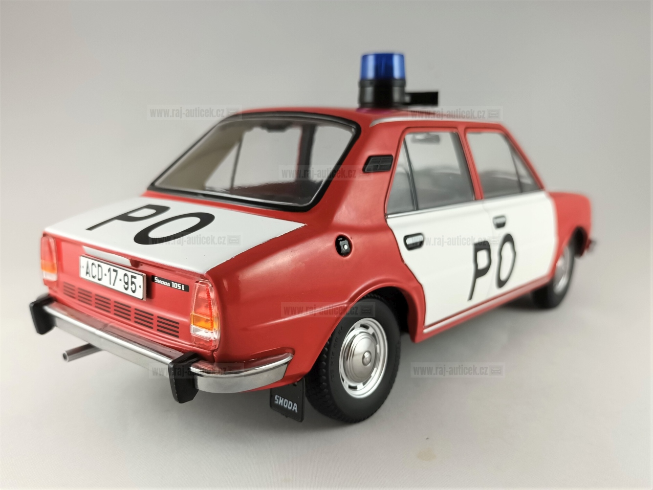 Škoda 105L Požární ochrana 1:18 Triple9