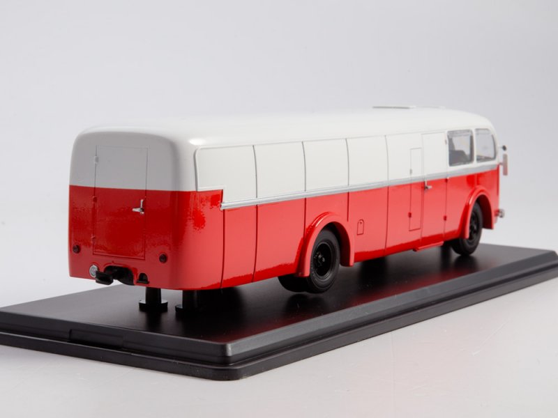 Škoda 706 RO skříň 1:43 ModelPro