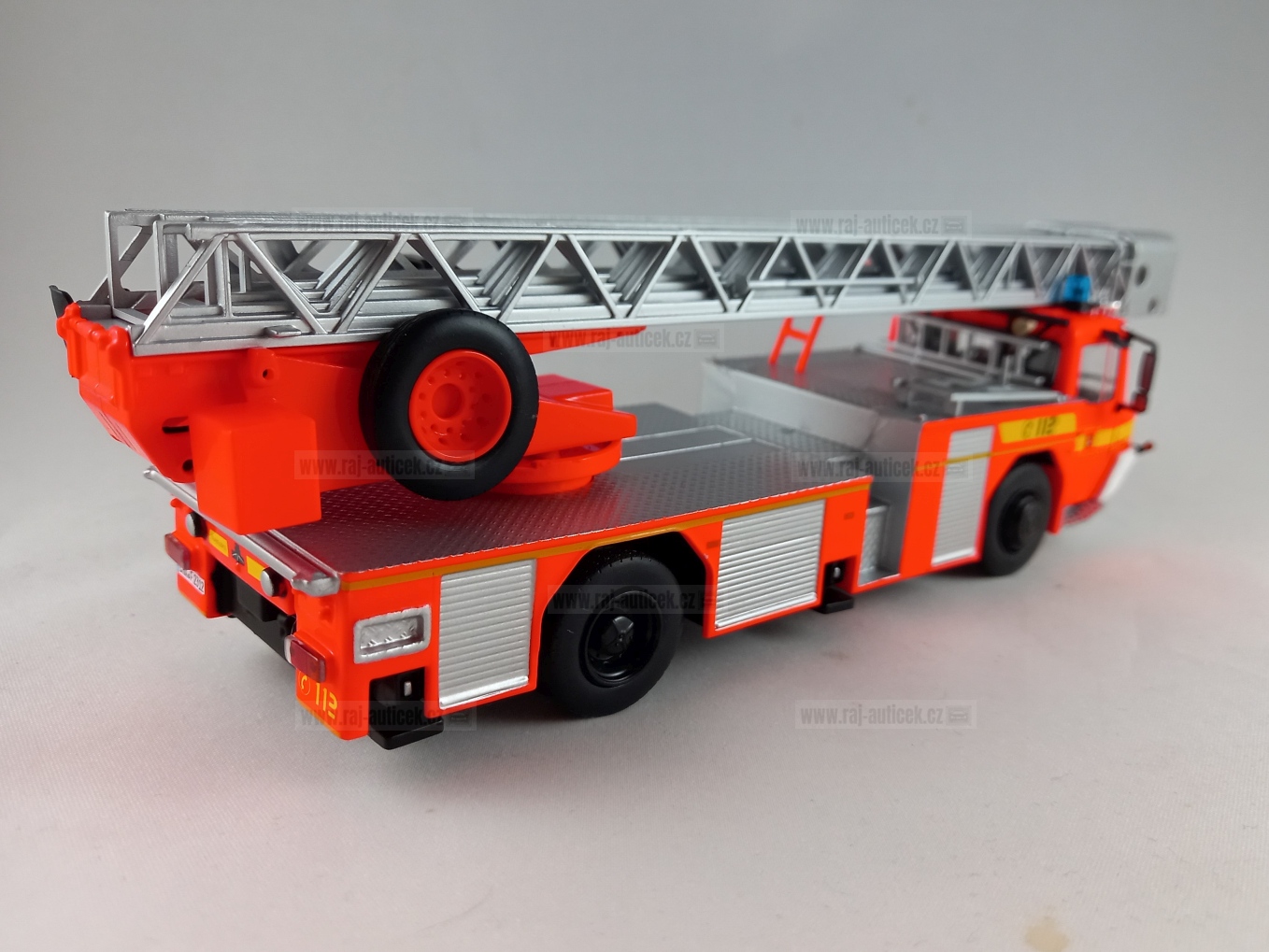 Iveco Magirus DLK 23/12 hasiči 1:43
