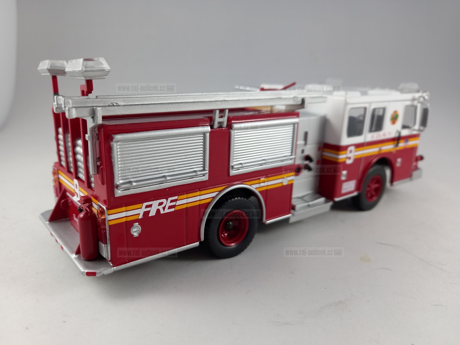 Seagrave Marauder hasiči New York 1:43