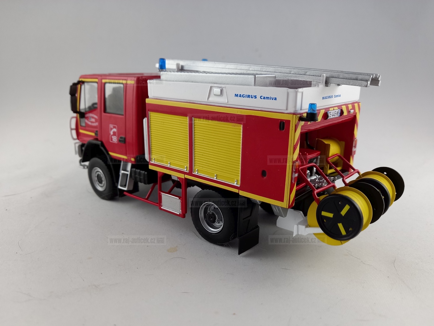 Iveco Magirus 150 E28 WS hasiči 1:43