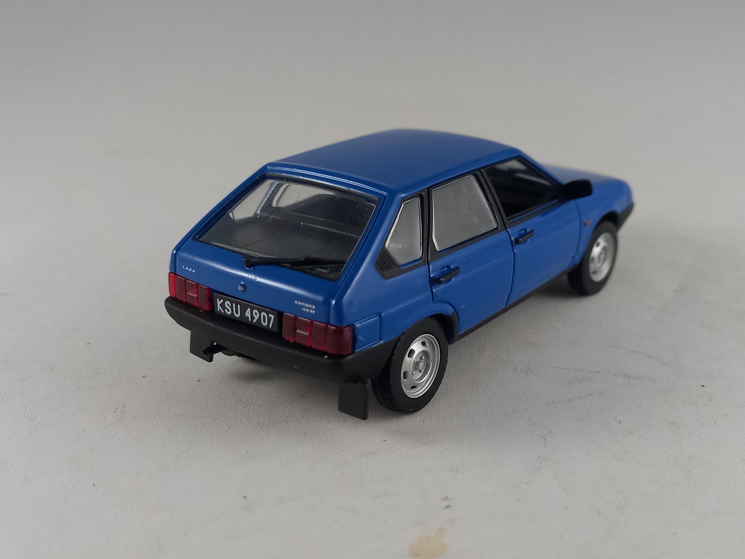 Lada Samara 1:43 DeAgostini