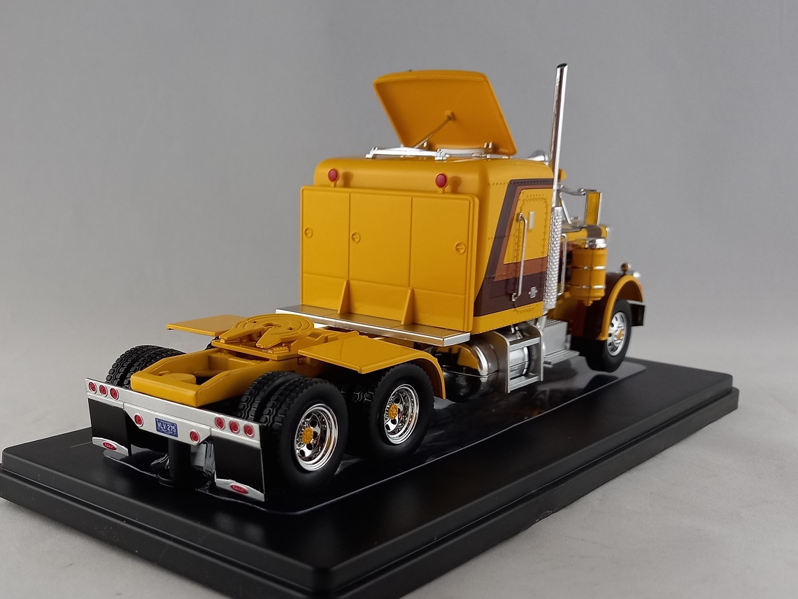 Peterbilt 359 1:43 IXO