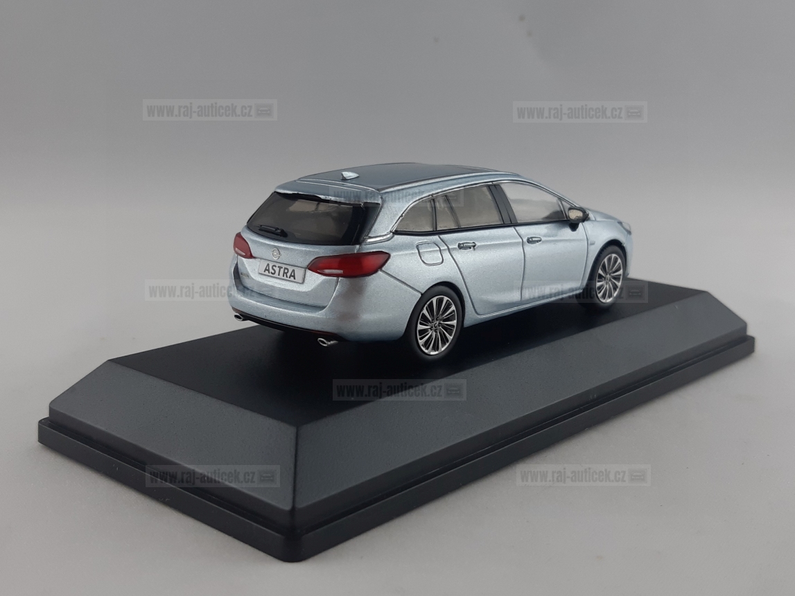 Opel Astra Sports Tourer 1:43 iscale