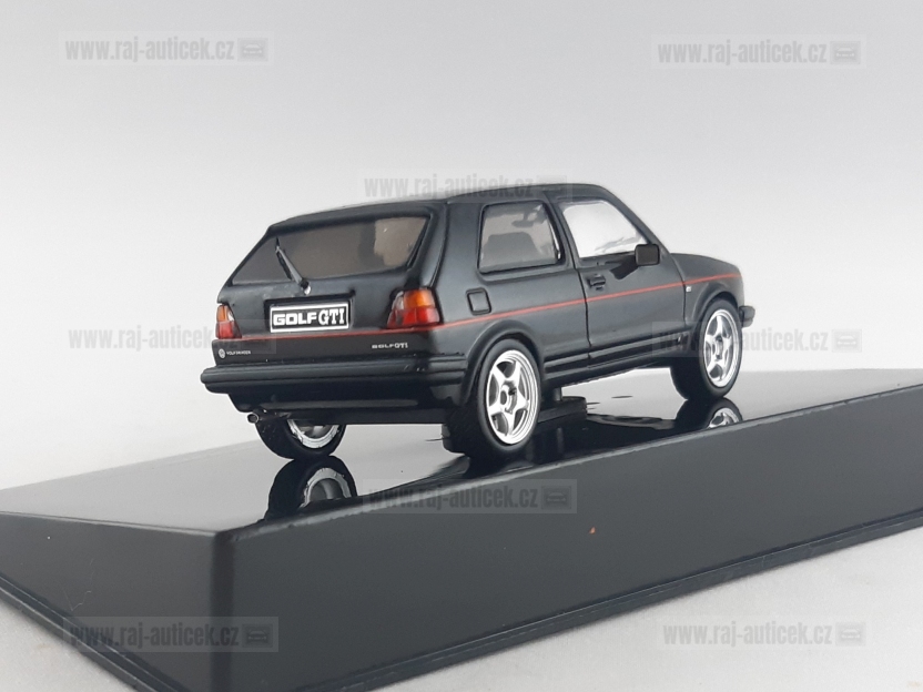 VW Golf GTI tuning 1:43 IXO