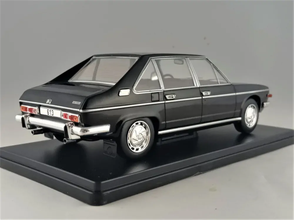 Tatra 613 1:24 Whitebox