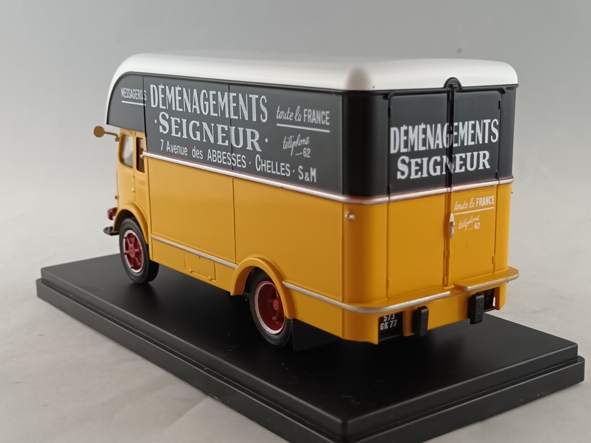 Renault 2,5t Déménagements 1:43 Altaya