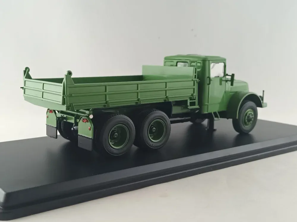 Kamaz 53213 jeřáb KS-3575A 1:43 SSM