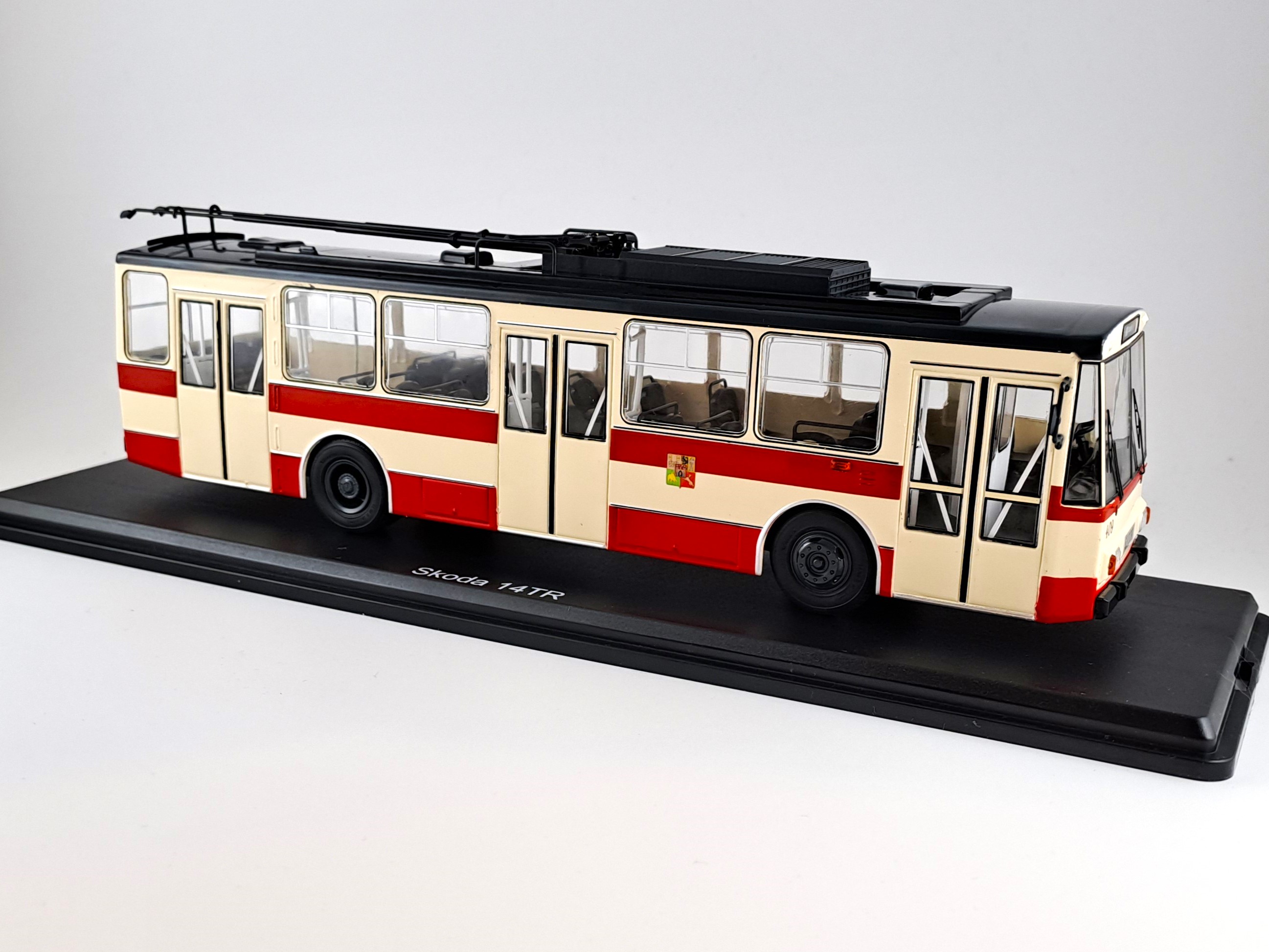 Škoda 14Tr trolejbus Plzeň 1:43 Premium ClassiXXs