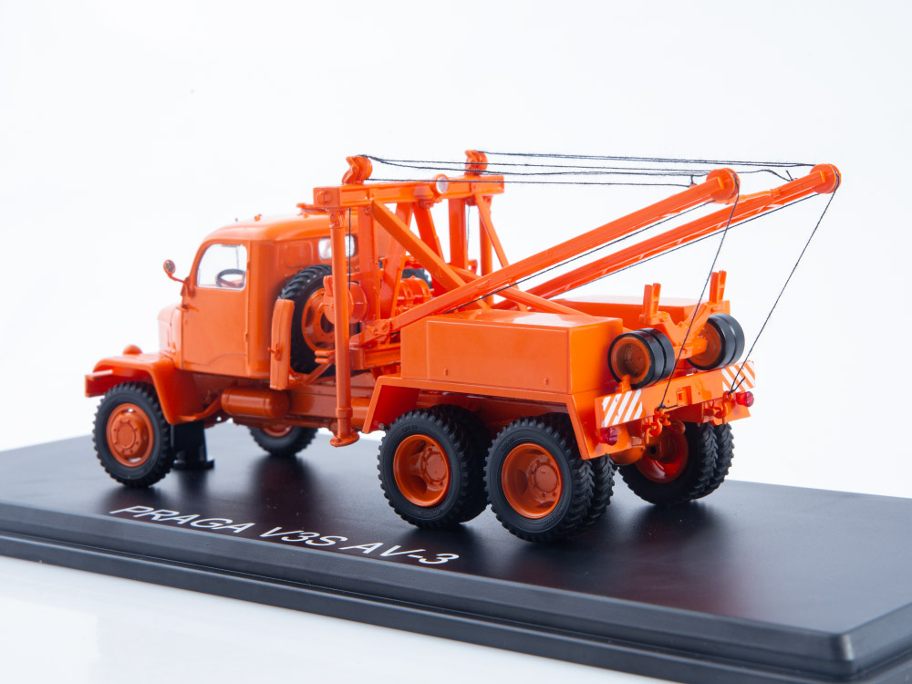 Praga V3S AV-3 Odtahovka oranžová 1:43 SSM