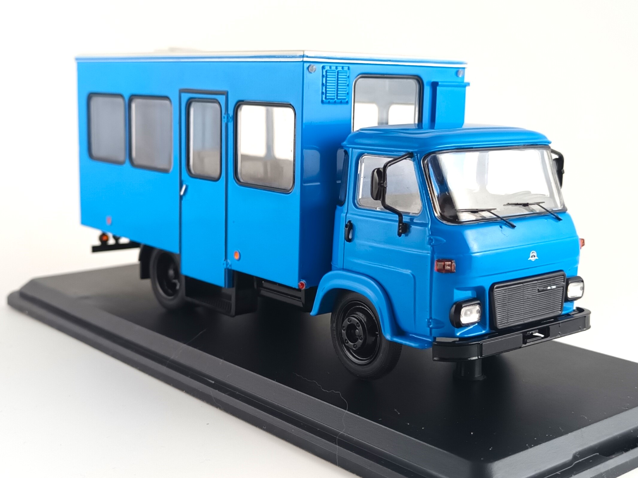 Avia A31N SPO-M + Avia A31N ZOS-1010 1:43 SSM