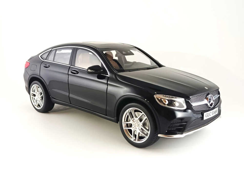 Mercedes GLC Coupe (C253) 1:18 iScale