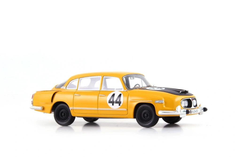 Tatra 603-2 B5 Marathon de la Route 1966 1:43 AutoCult