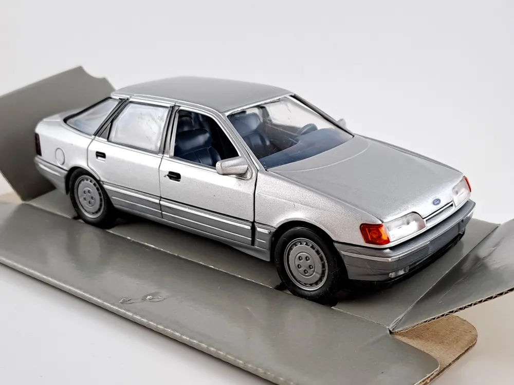 Ford Scorpio liftback 1:25 Schabak