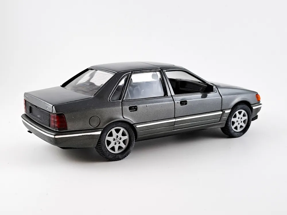 Ford Scorpio 1:25 Schabak