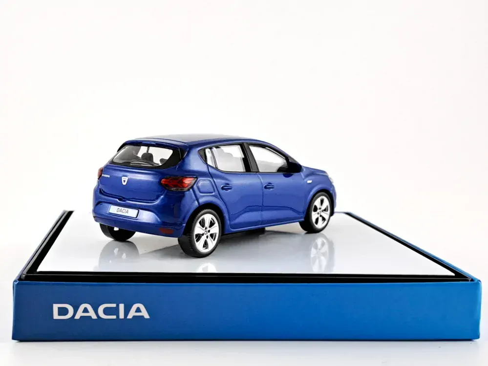 Dacia Sandero 1:43 Norev