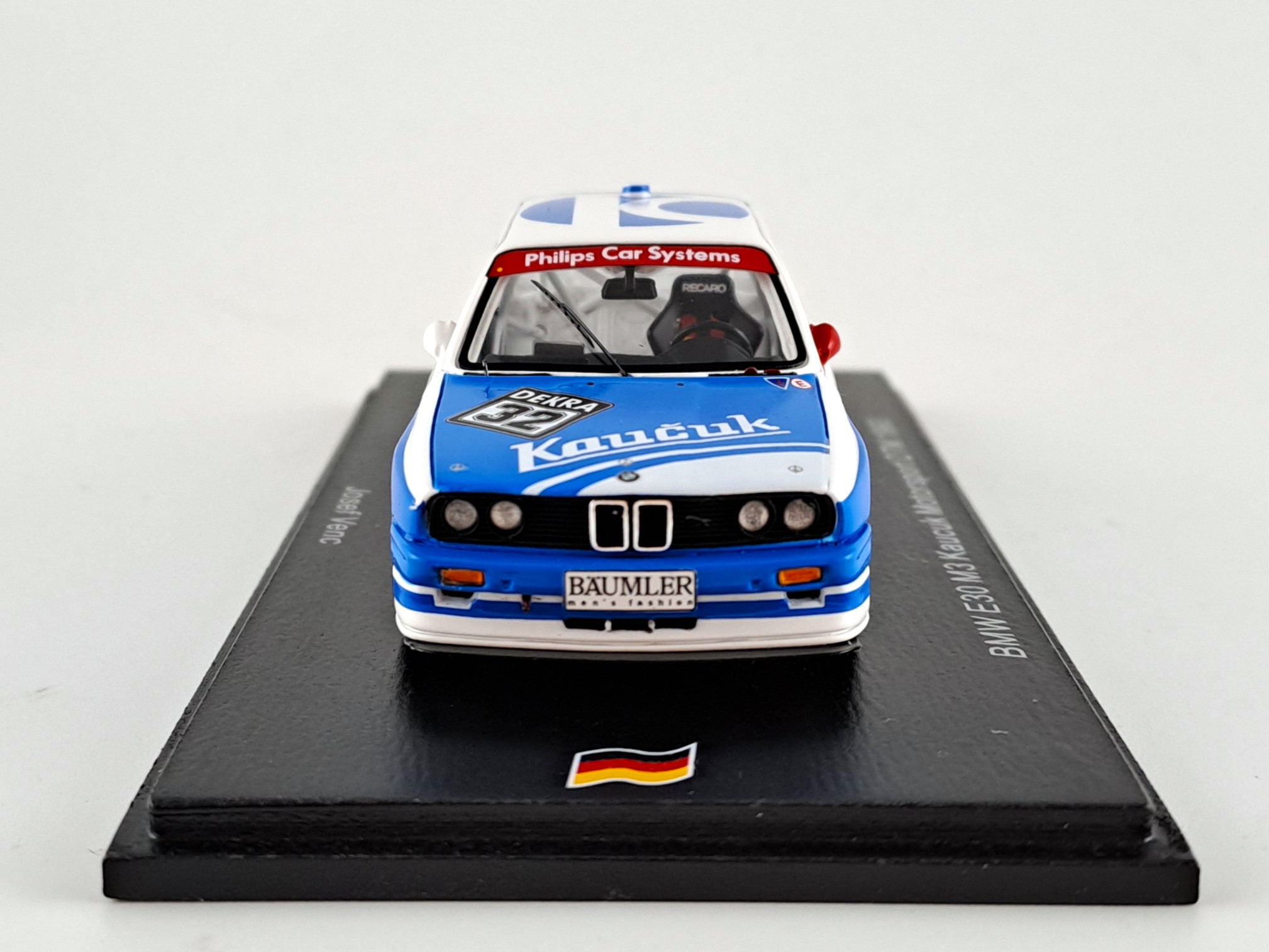 BMW M3 E30 no.32, Venc, DTM 1993 1:43 Spark